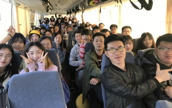 腾博官方诚信官网入口集团业务事业群Q1季度绩优游——为梦想释放狂野234.png