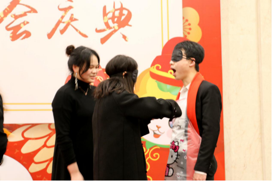 腾博官方诚信官网入口集团八周年庆典，共谱华章，精彩不落幕！1440.png